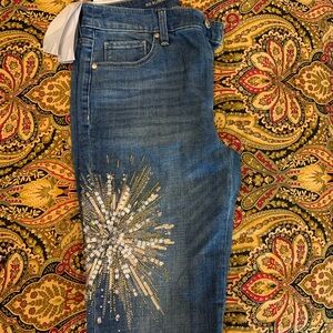 Chico’s Bead Burst Girl Friend Ankle Sliming Jeans N WT Size 4 R